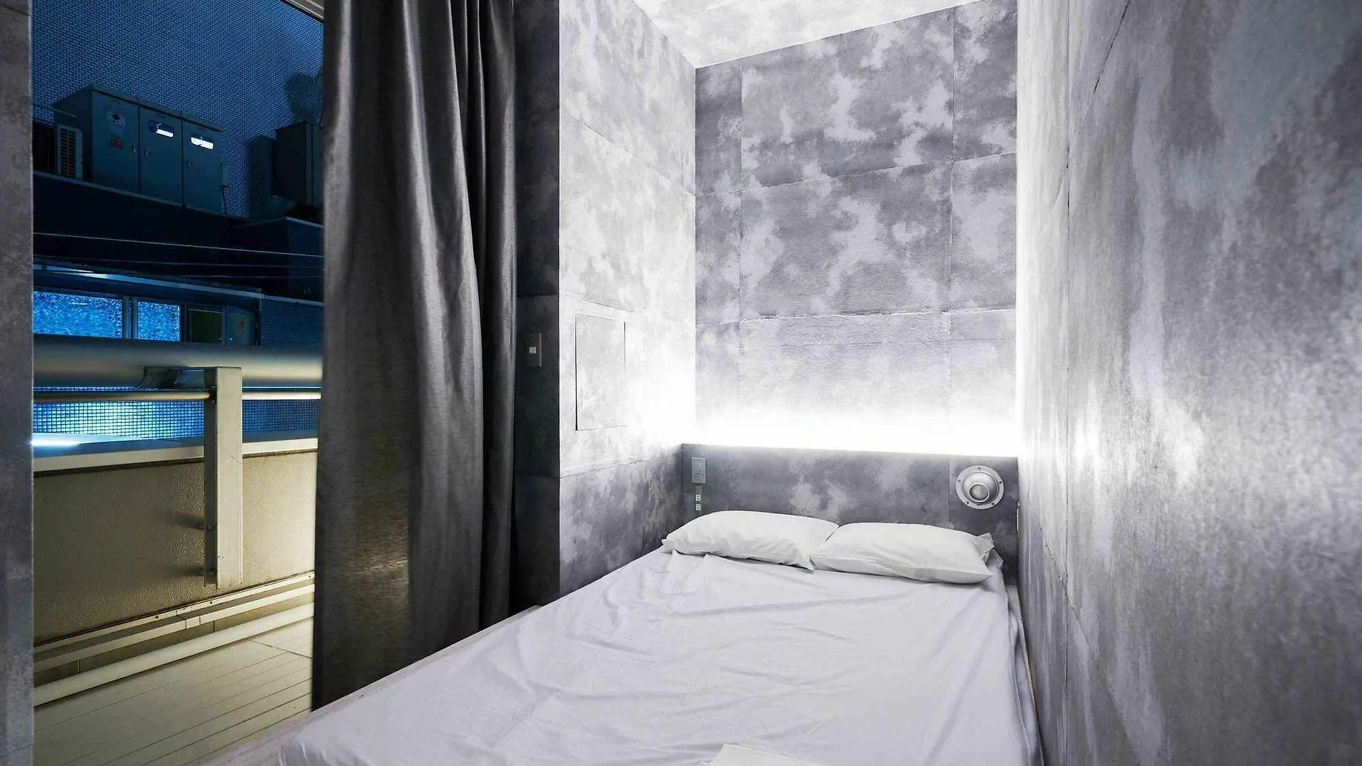 Albergue Book And Bed Tokyo Shinsaibashi Osaka Japón
